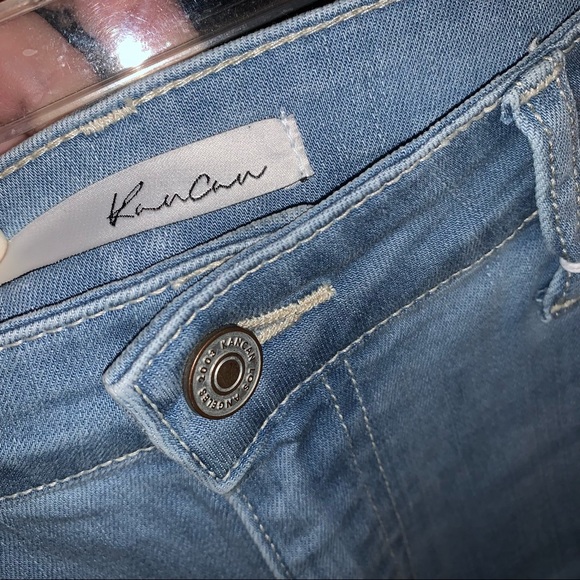 NWT Light washed skinny jeans w/ distress - Picture 8 of 10